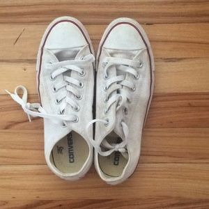White low top converse